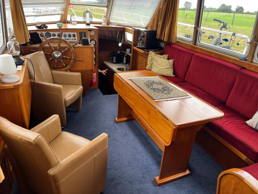 Beachcraft salon