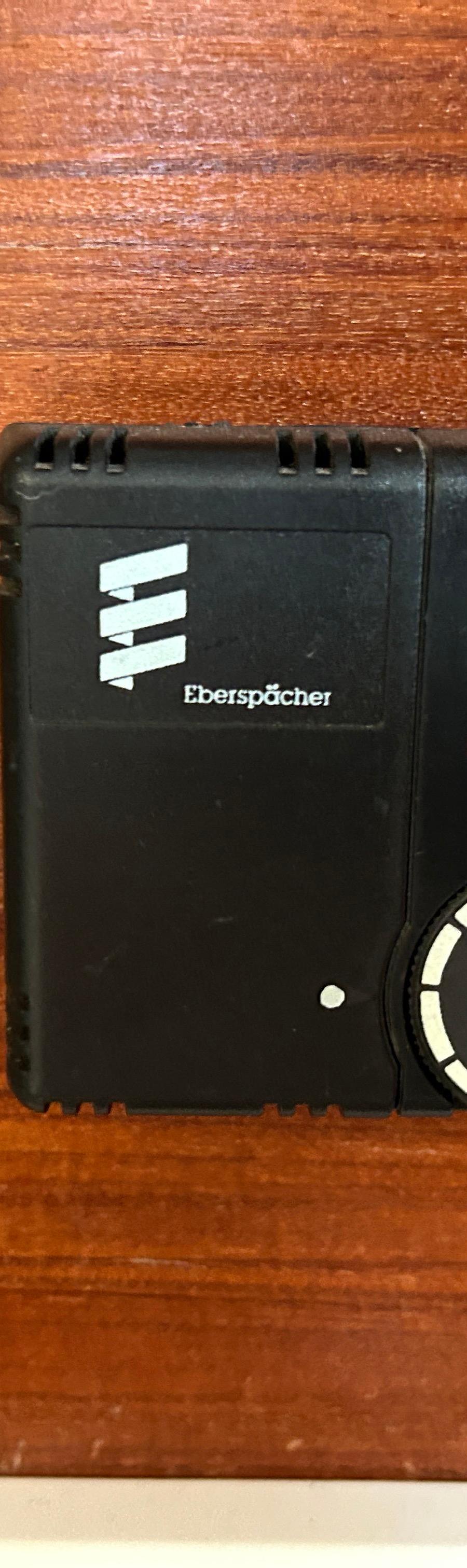 Etap 28i - Regelaar voor Eberspächer verwarming op houten wand