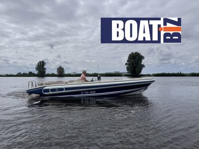 Novurania Chase 23