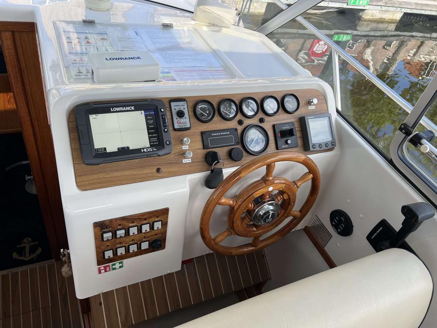 Marex 280 Holiday Hardtop foto 18
