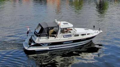 Marex 280 Holiday Hardtop