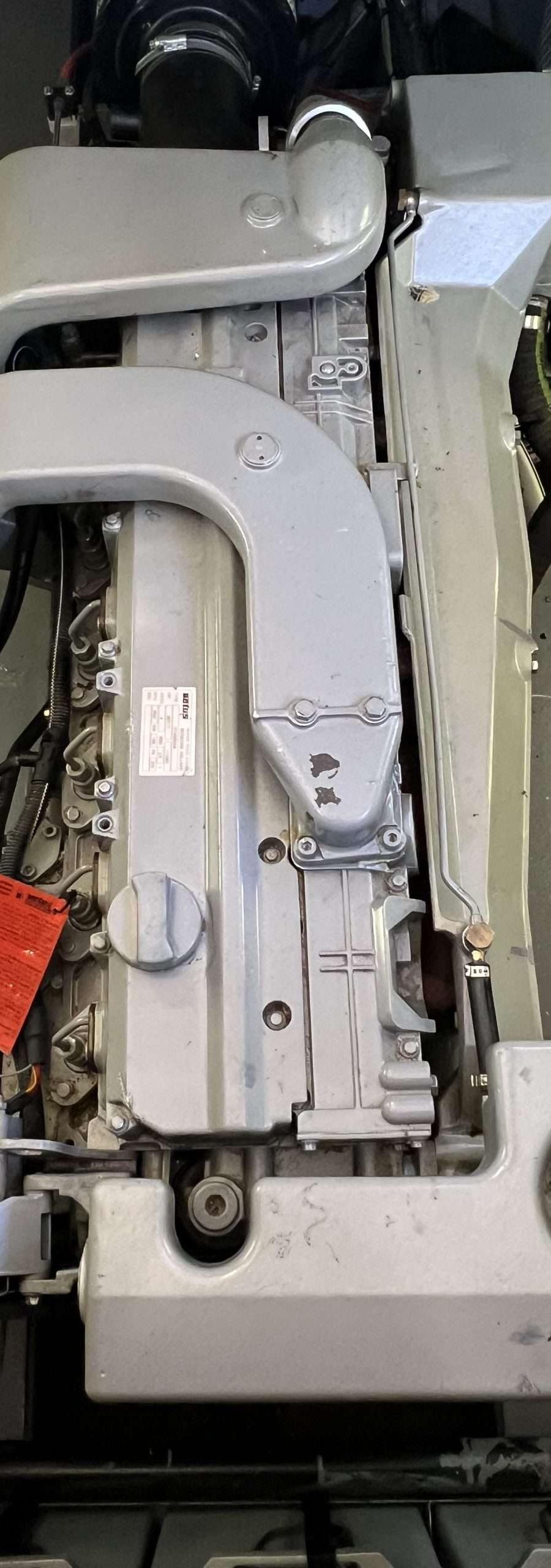 Motorruim met Detroit Diesel motor