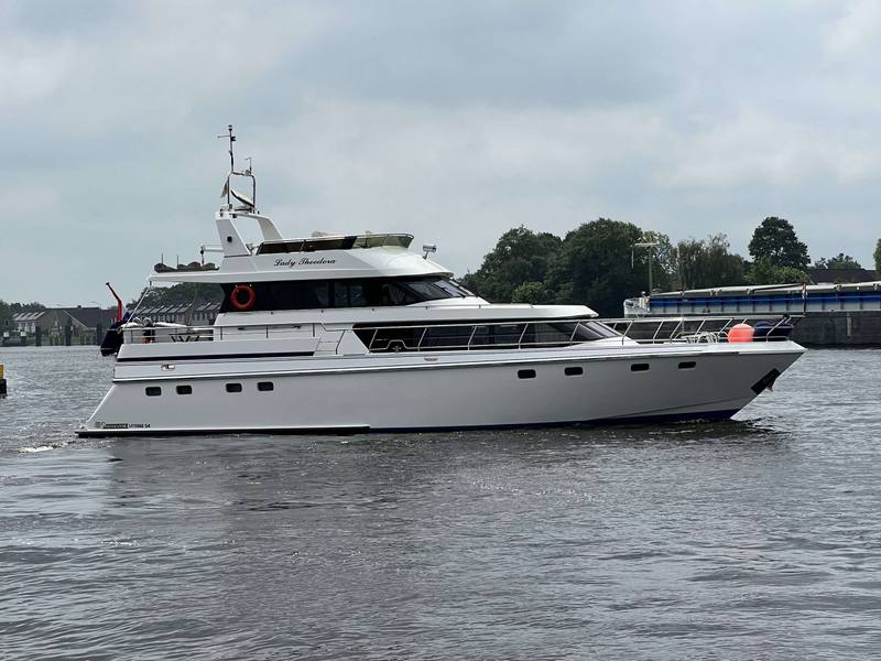 Valk Vitesse 54